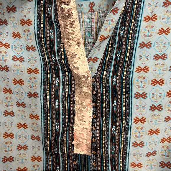 Anthropologie Tiny Devas Aztec Printed Sequin Peasant Top M - Picture 4 of 6